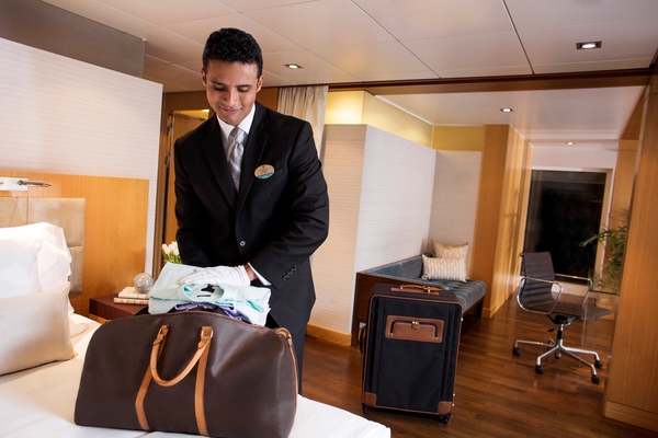 Royal Caribbean International Oasis of the seas accommodation royal loft 4.jpg